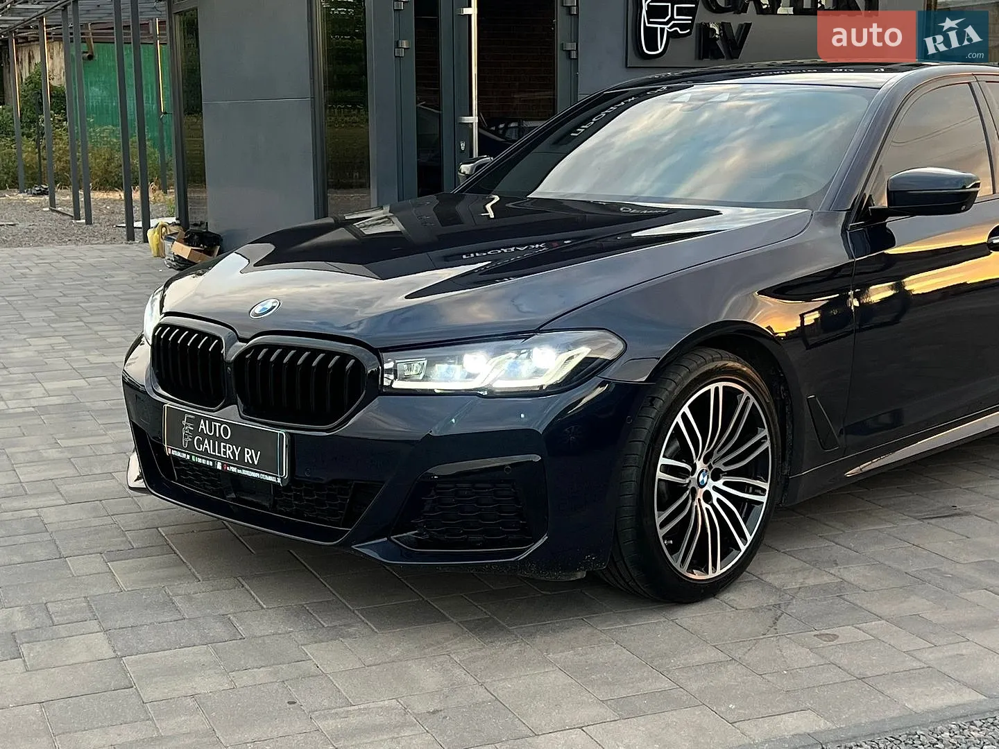 2017 BMW 5er - мініатюра 3
