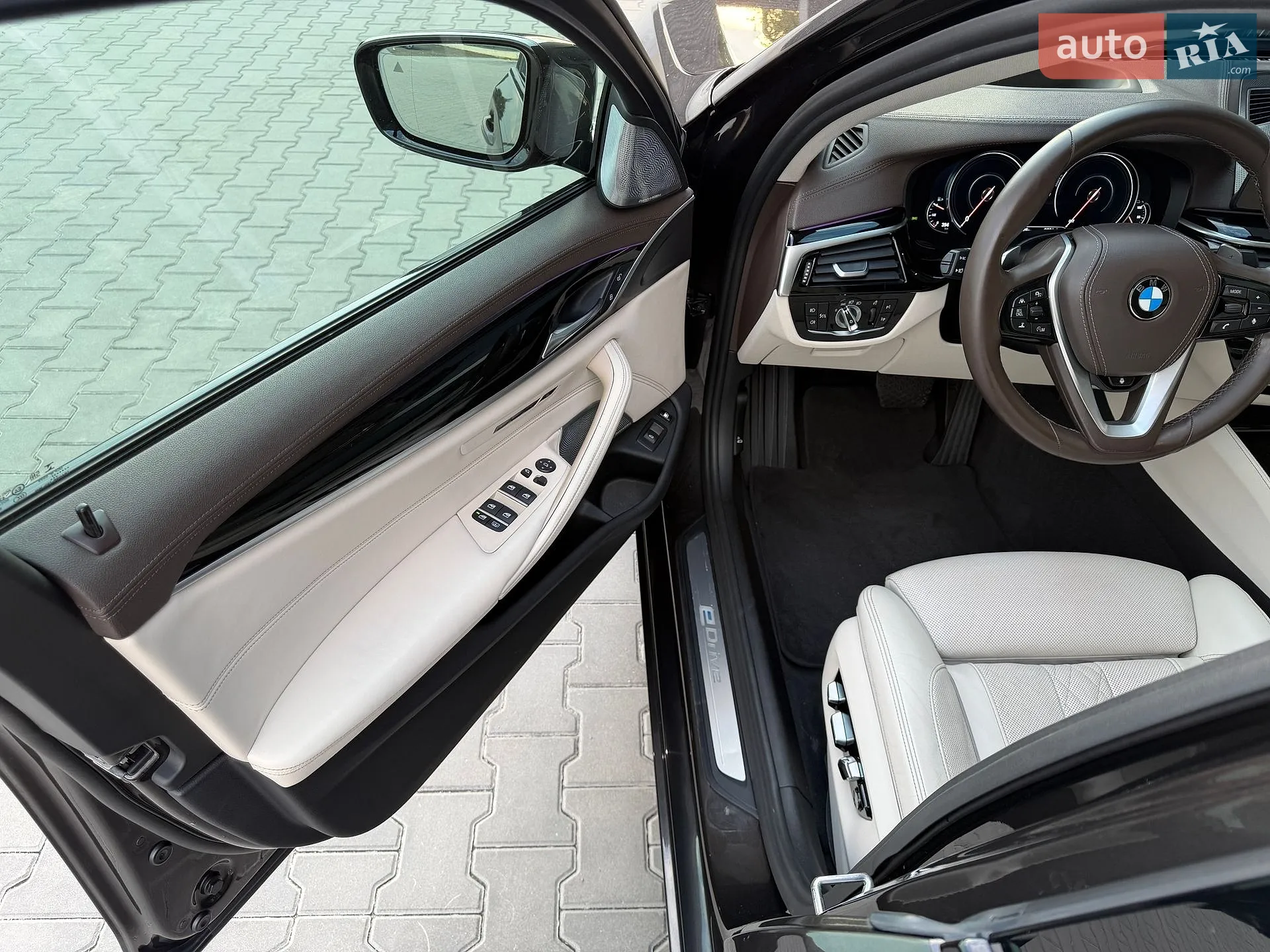 2017 BMW 5er - мініатюра 14