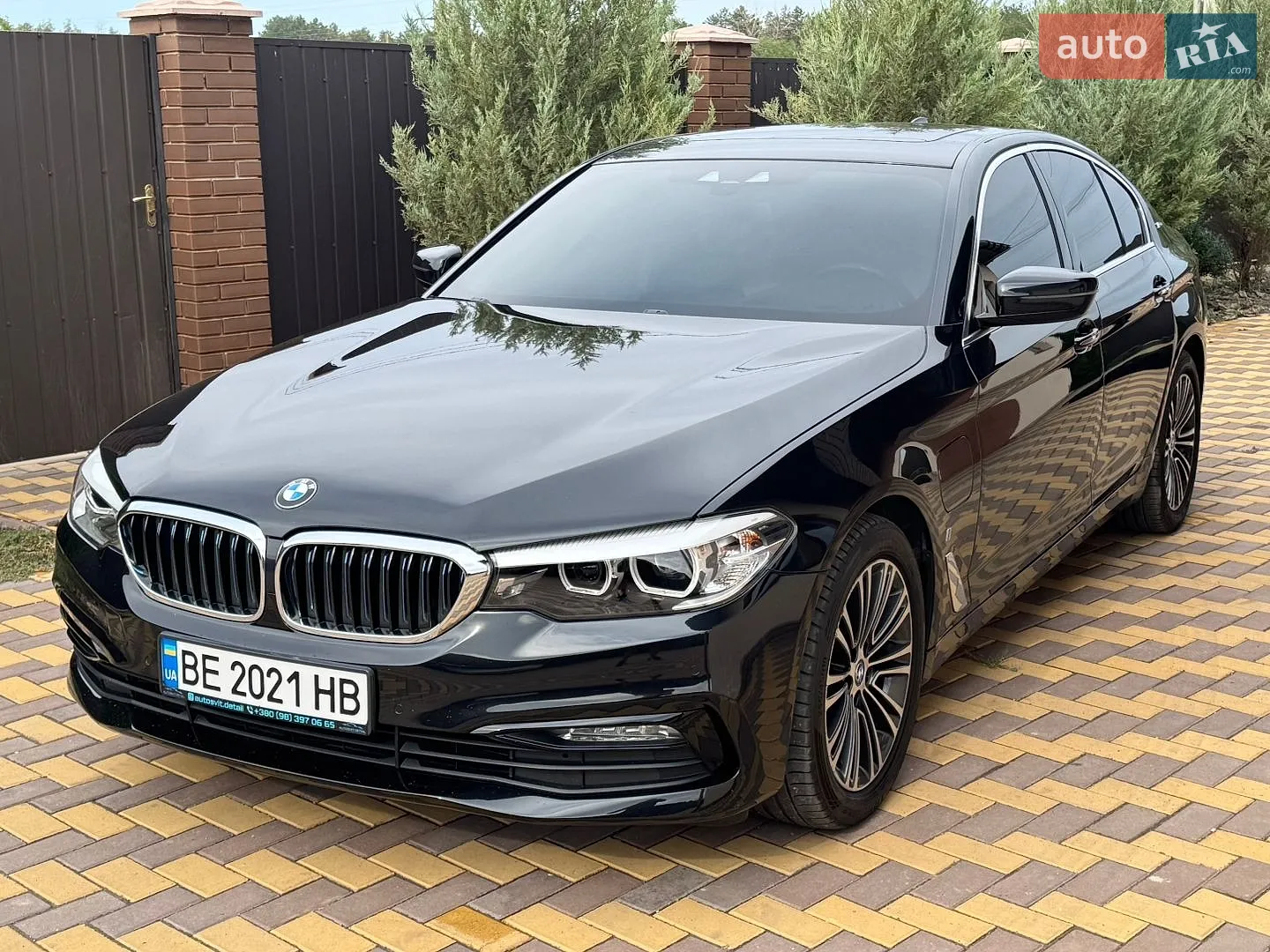 2017 BMW 5er - мініатюра 2