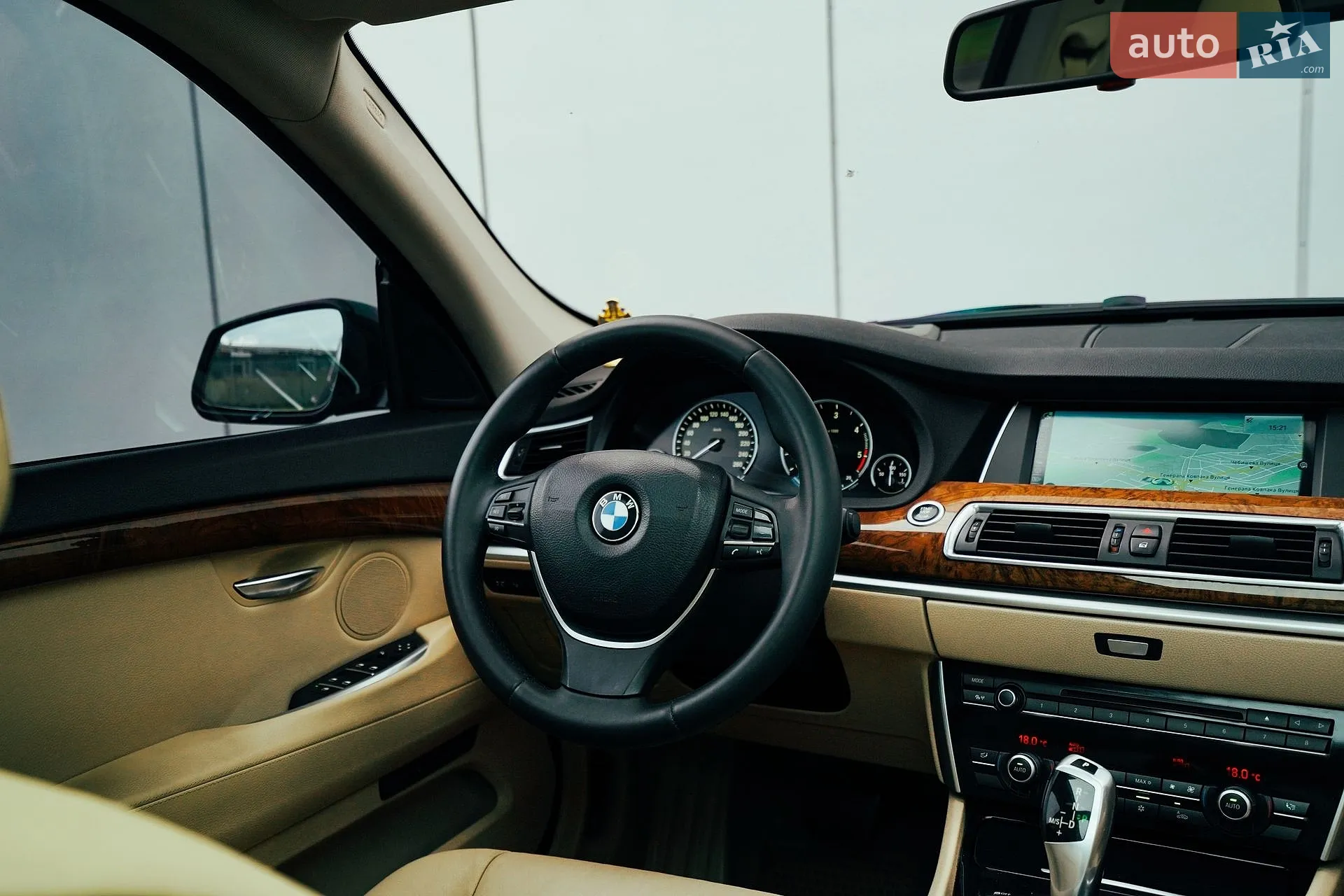 2010 BMW 5er - мініатюра 39