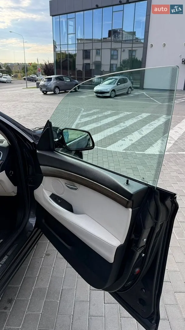 2011 BMW 5er - мініатюра 16