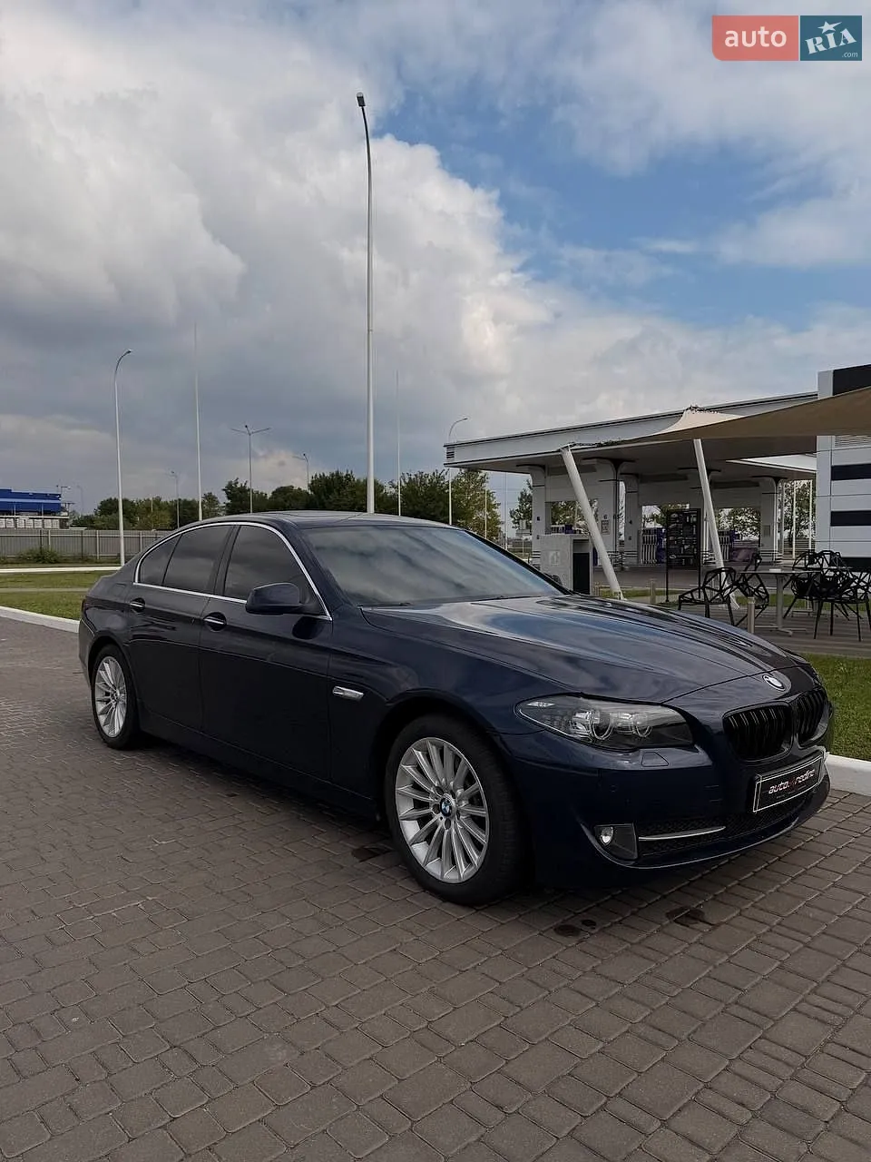 2012 BMW 5er - мініатюра 2