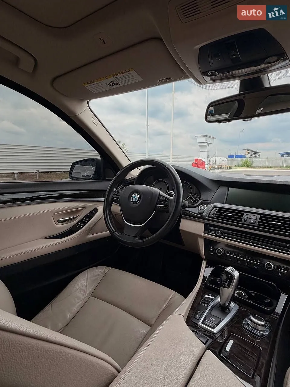 2012 BMW 5er - мініатюра 10