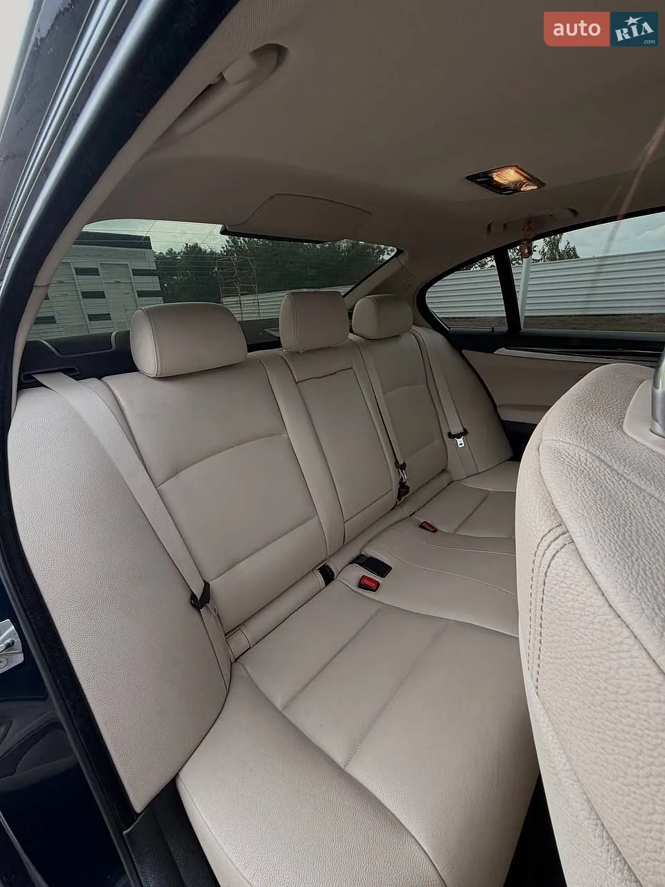 2012 BMW 5er - мініатюра 13