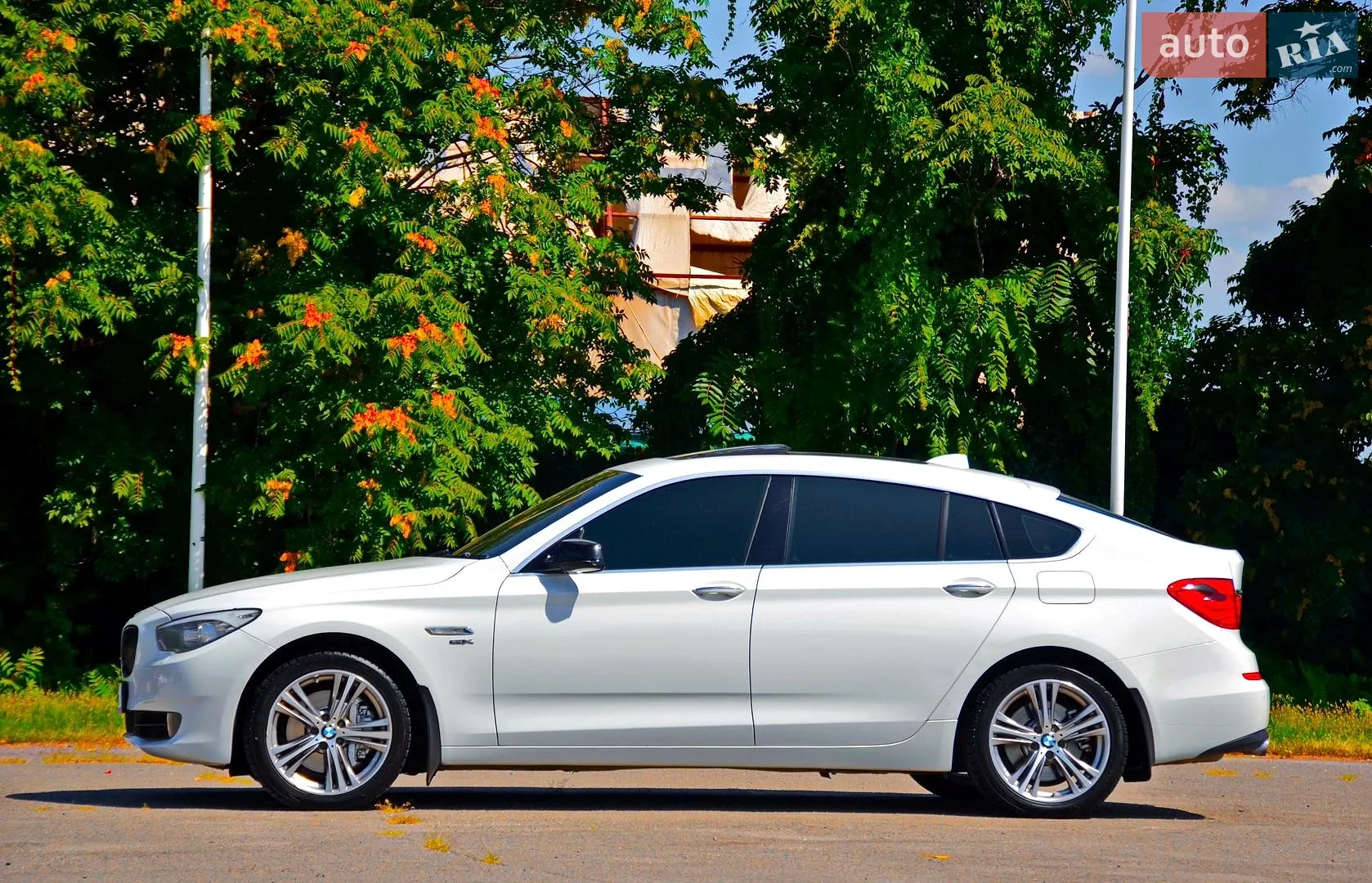 2010 BMW 5er - мініатюра 5