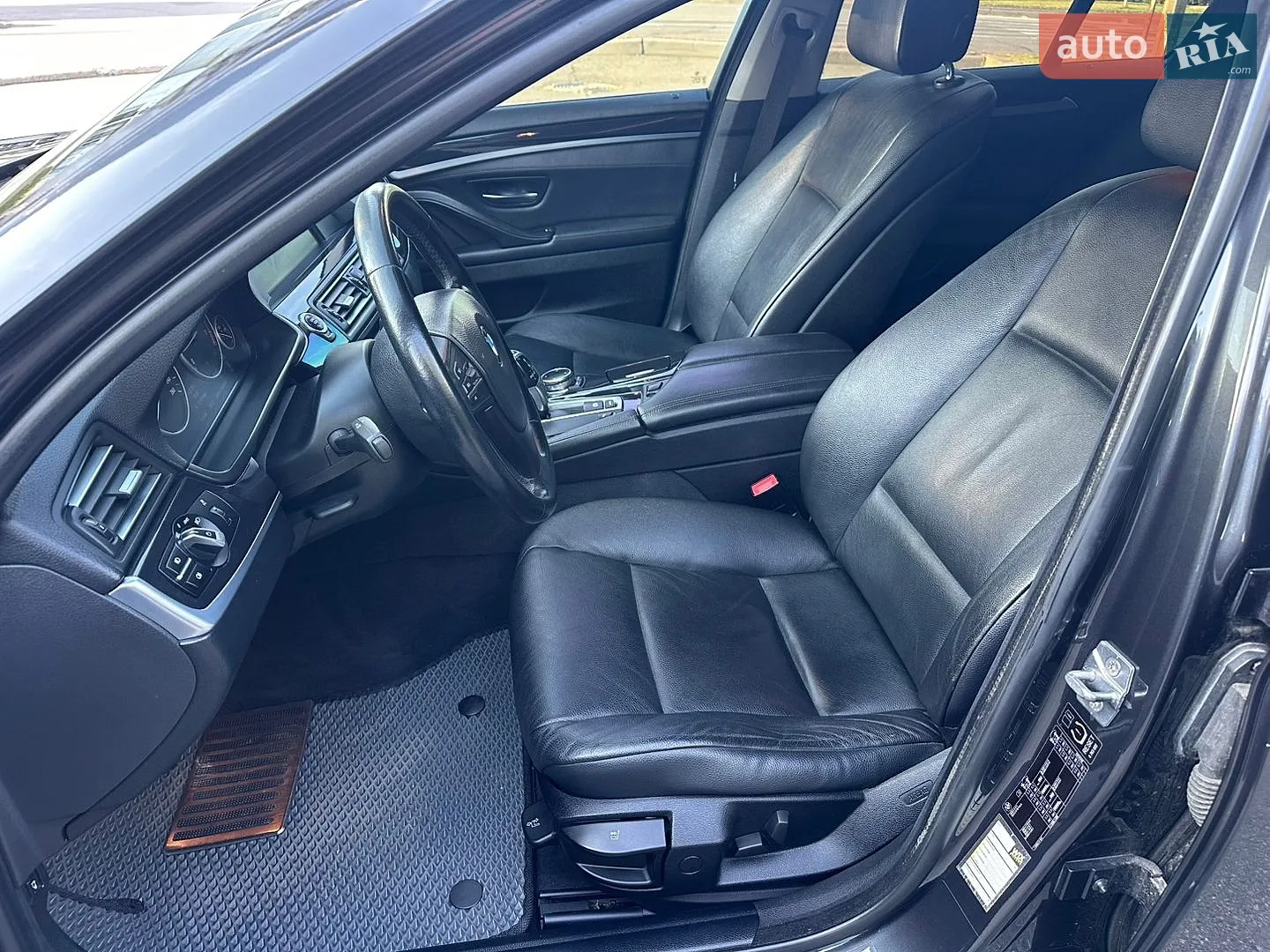 2011 BMW 5er - мініатюра 15