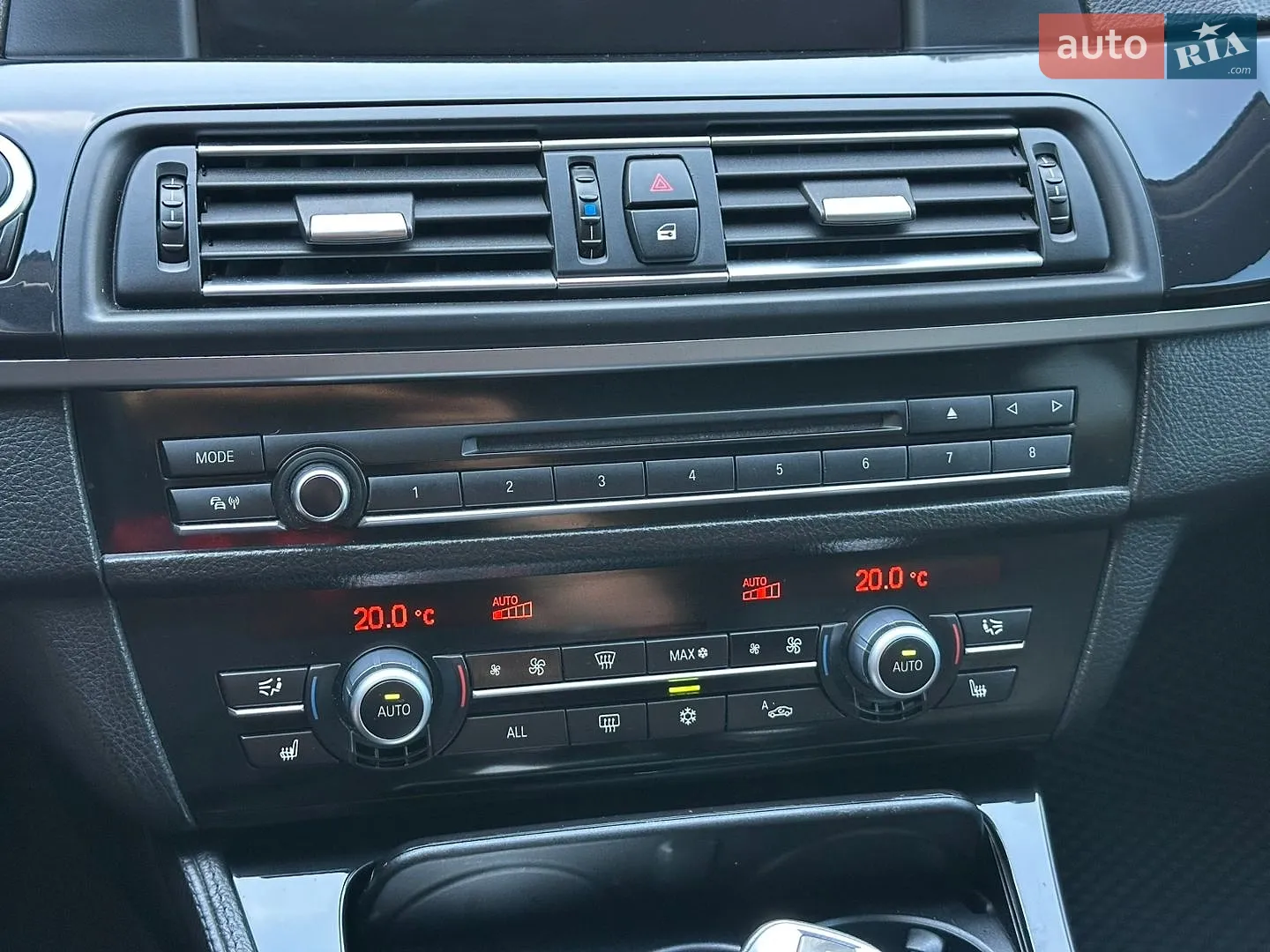 2011 BMW 5er - мініатюра 33