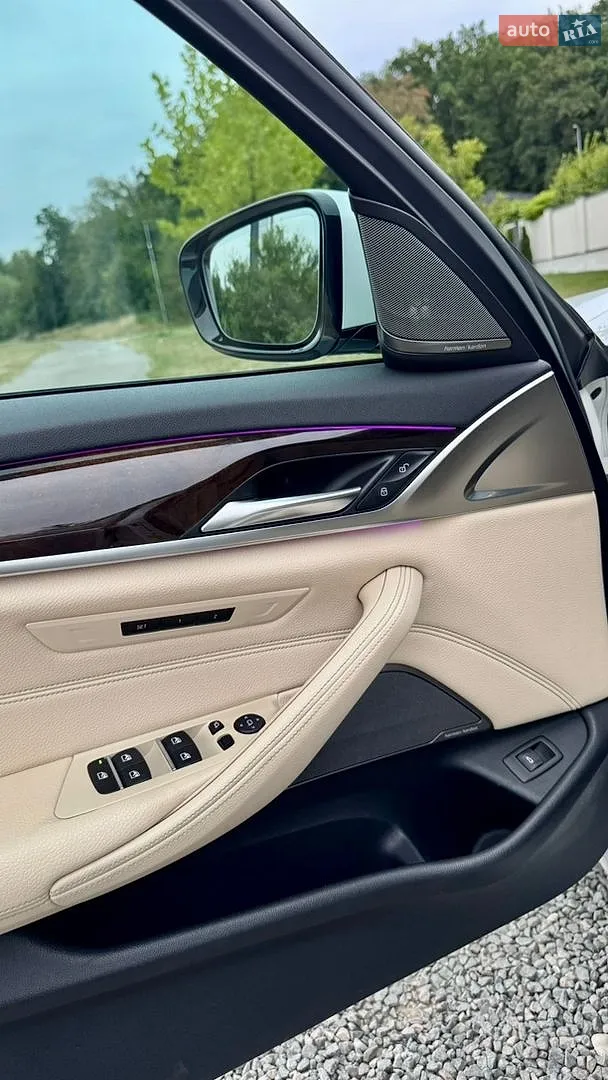 2017 BMW 5er - мініатюра 27