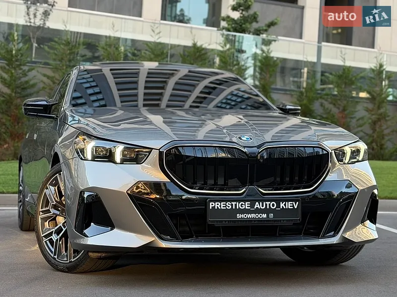 BMW 5 Series 2023