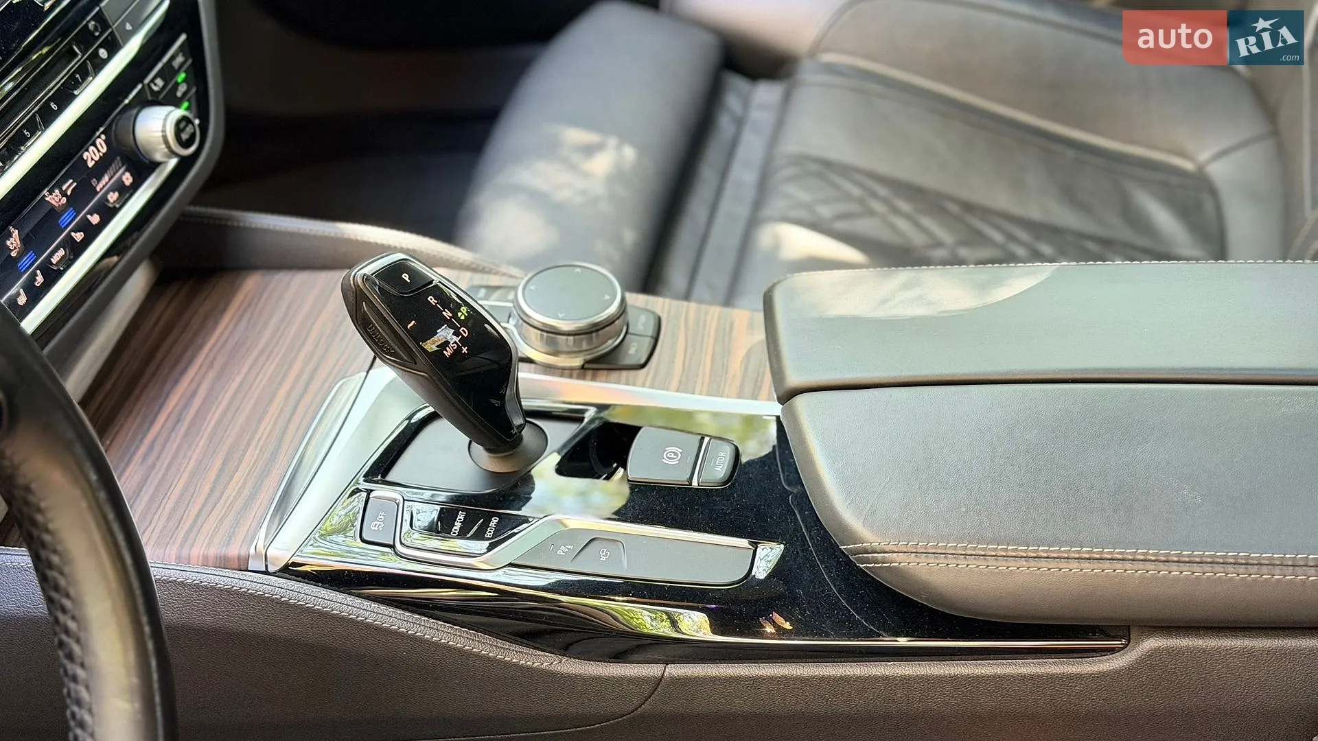 2017 BMW 5er - мініатюра 38