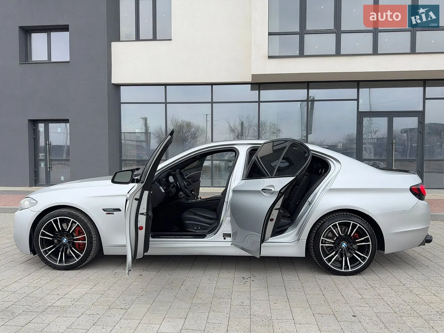 2010 BMW 5er - мініатюра 24