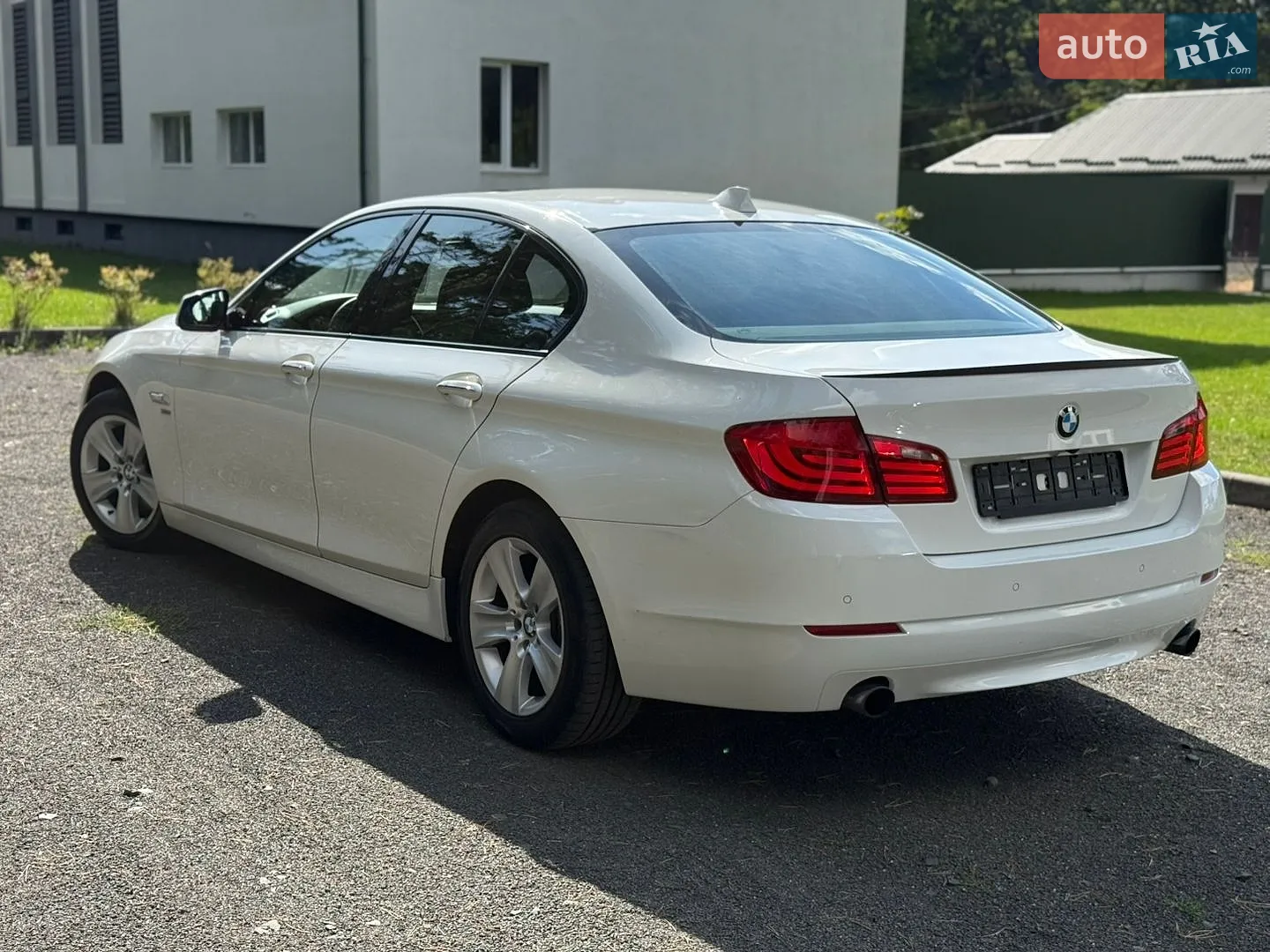 2010 BMW 5er - мініатюра 8