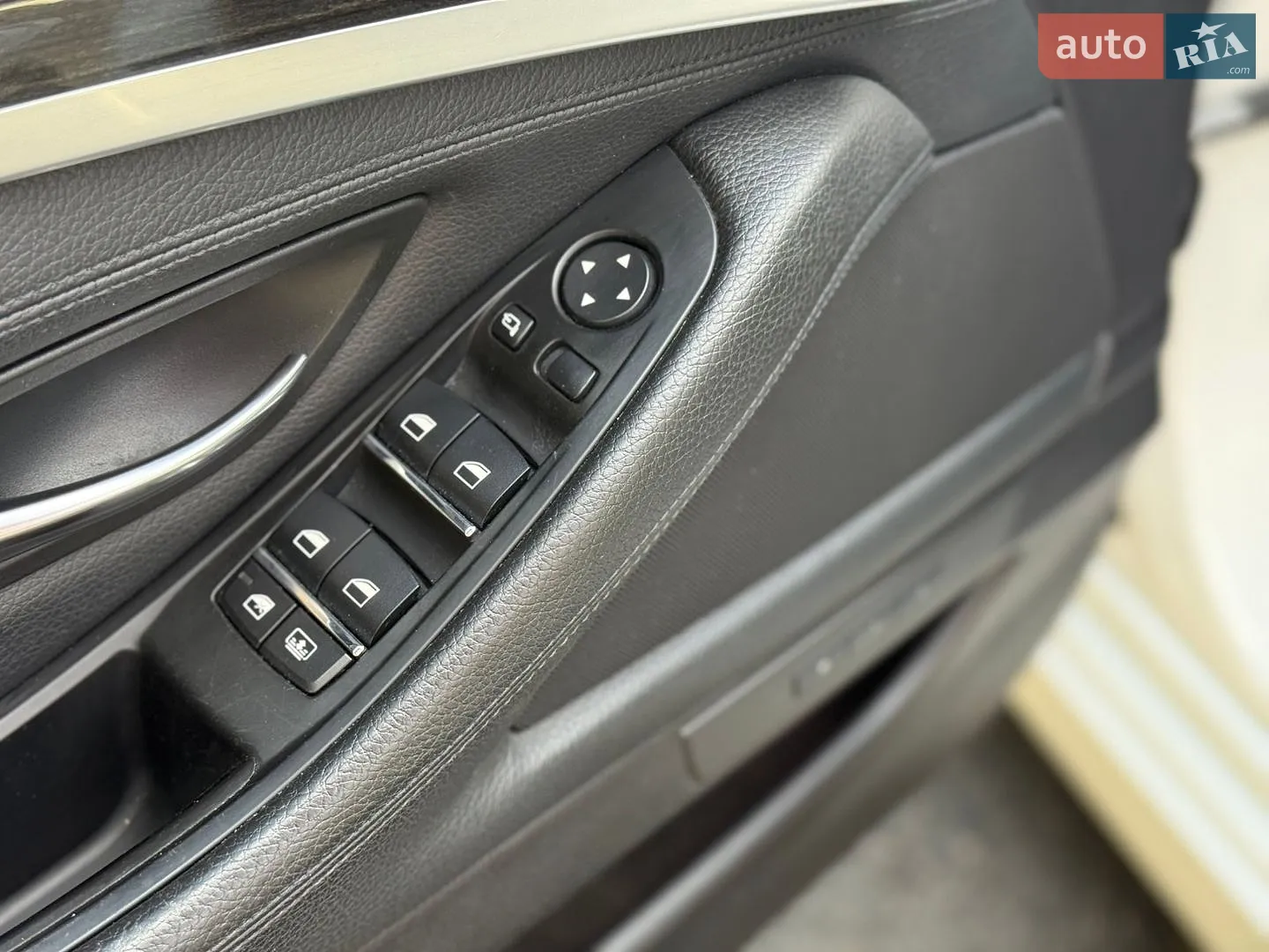 2010 BMW 5er - мініатюра 19