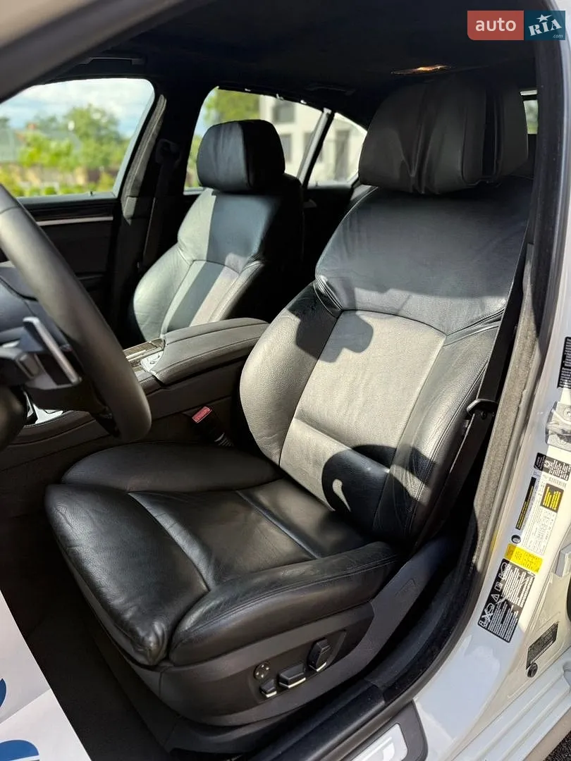 2010 BMW 5er - мініатюра 26