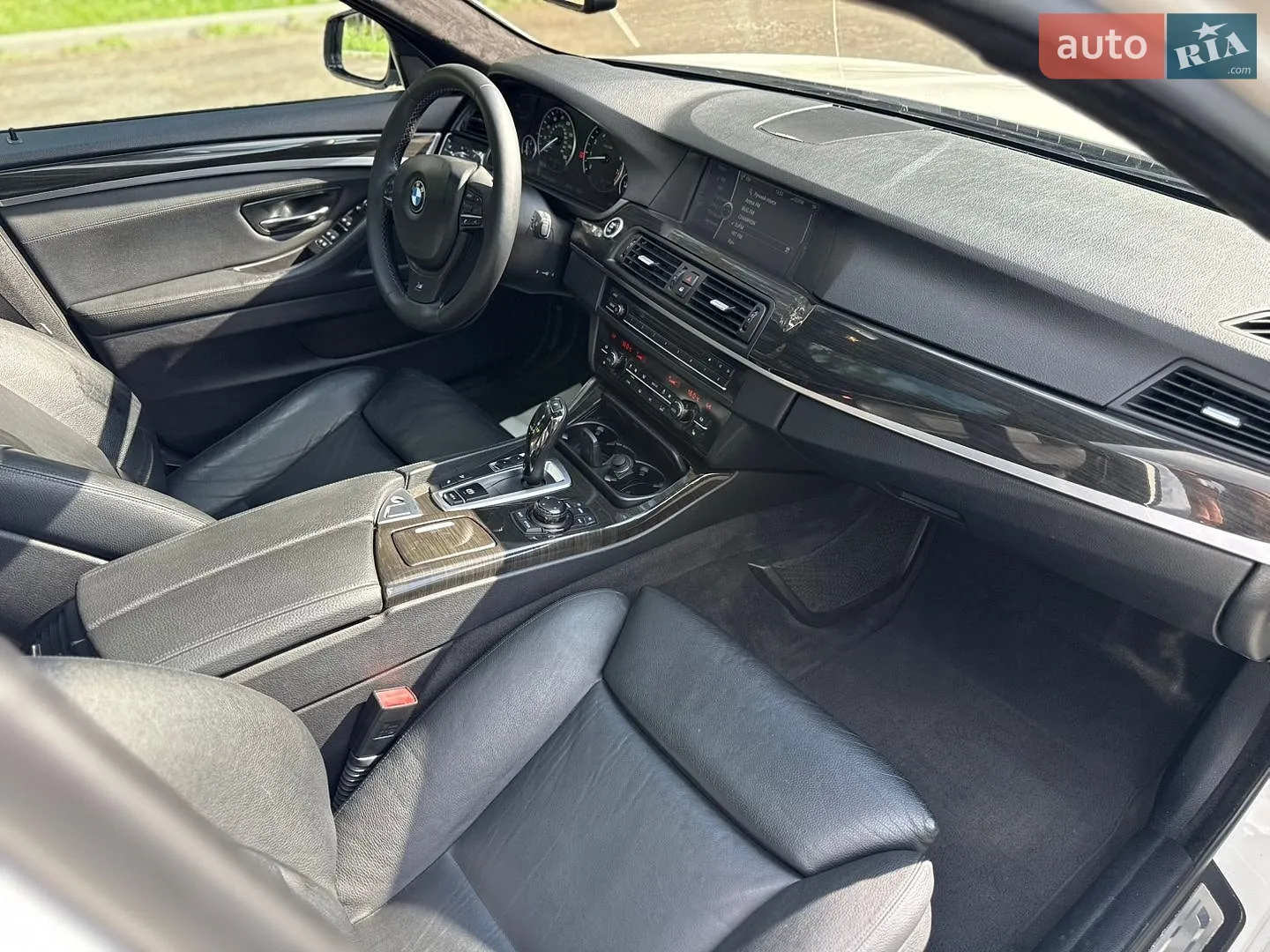 2010 BMW 5er - мініатюра 31