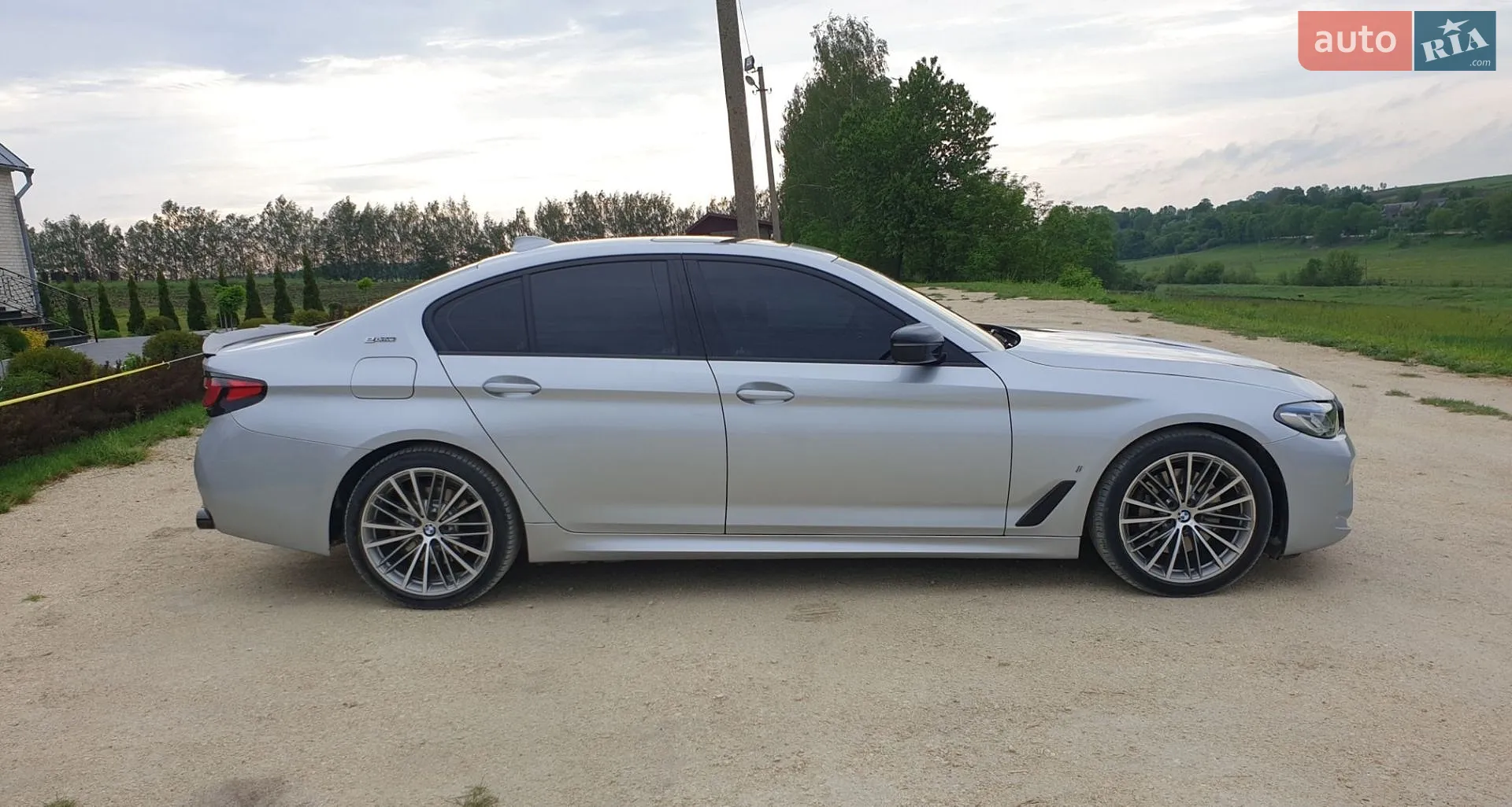 2018 BMW 5er - мініатюра 2