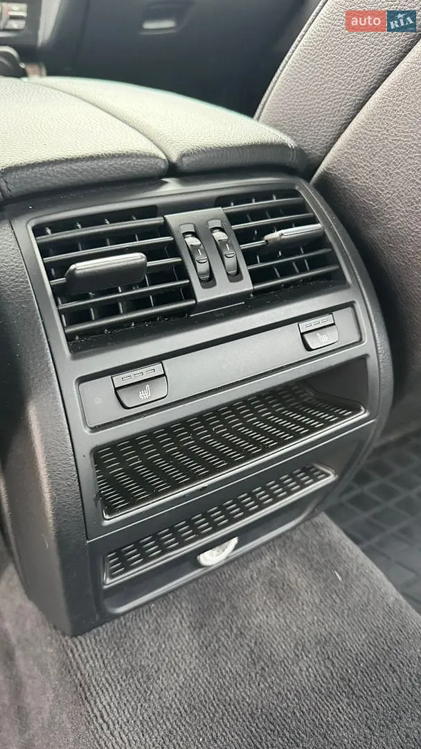 2011 BMW 5er - мініатюра 29