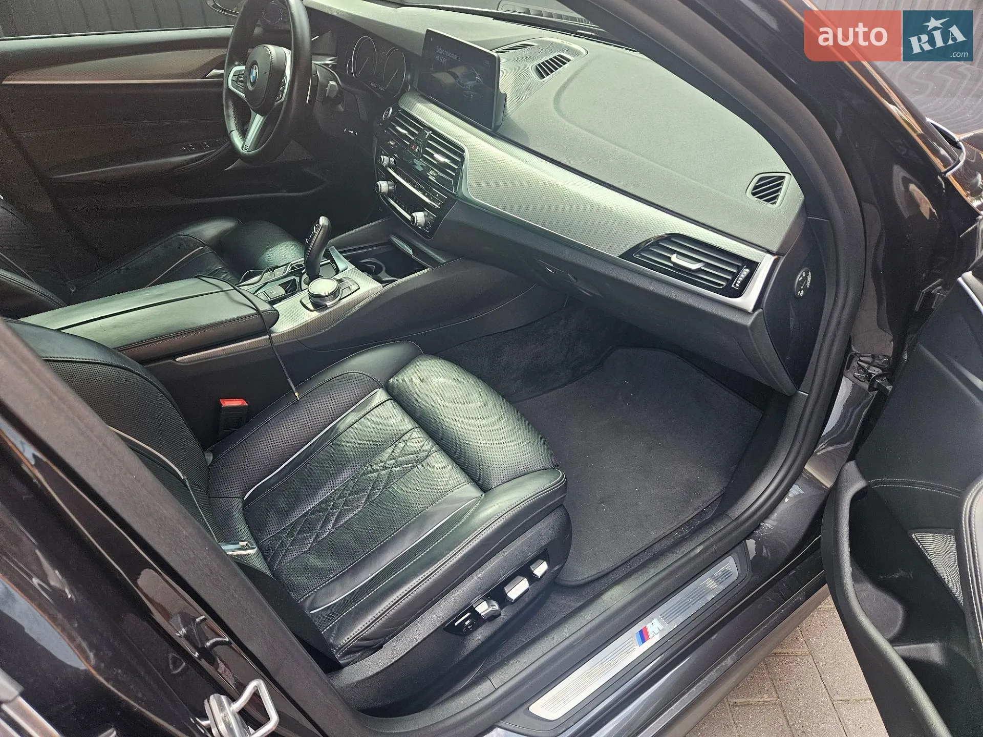 2017 BMW 5er - мініатюра 14