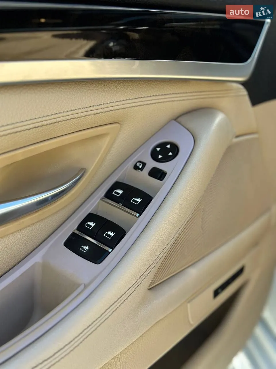 2011 BMW 5er - мініатюра 9