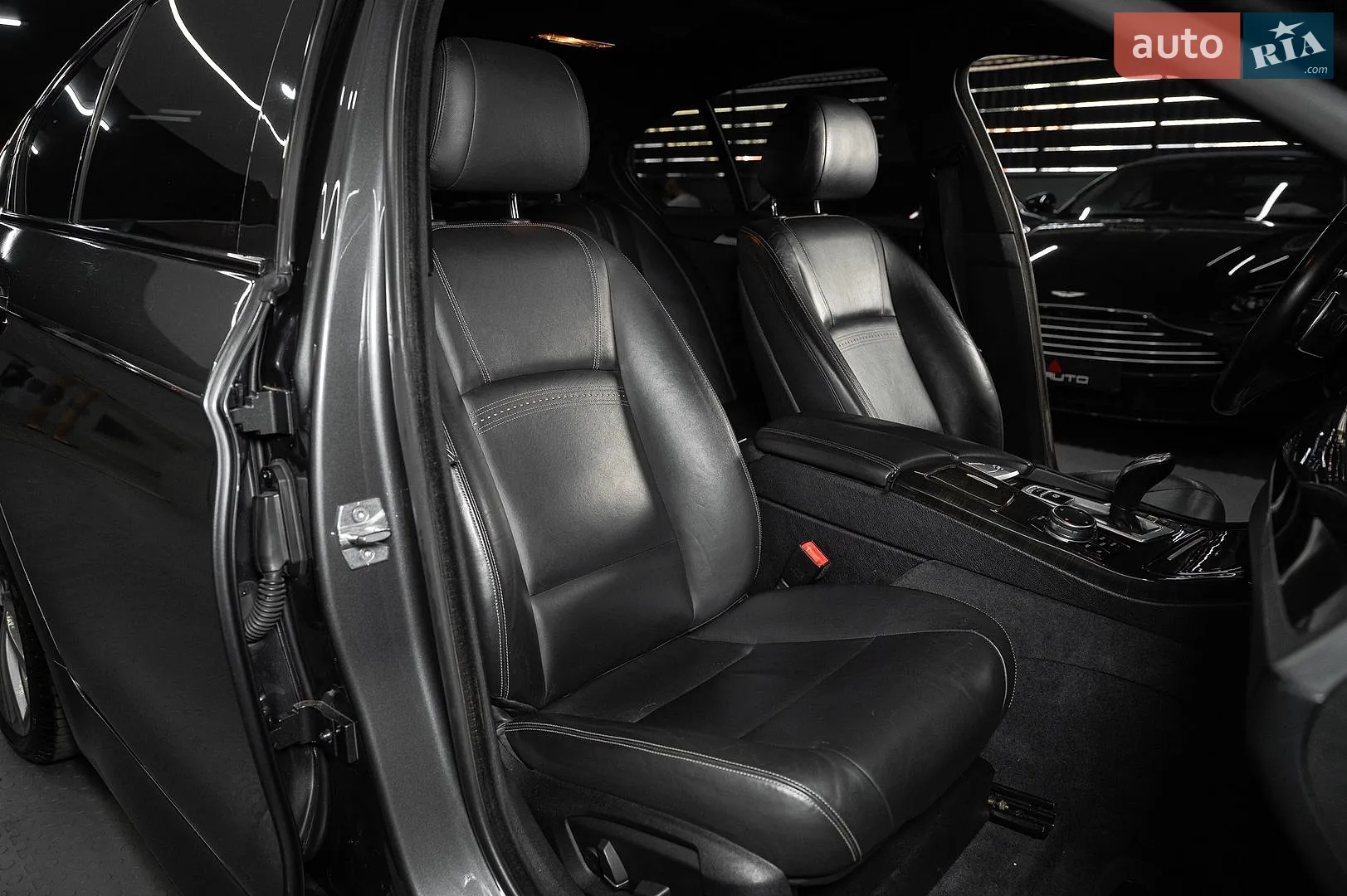 2016 BMW 5er - мініатюра 23