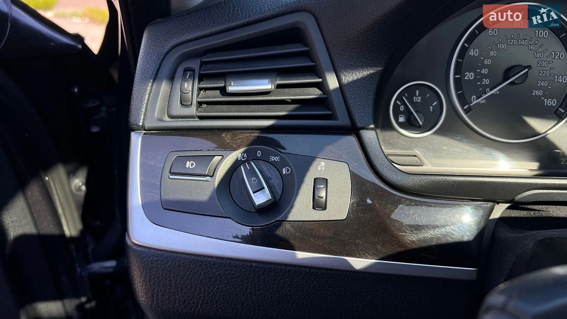 2012 BMW 5er - мініатюра 15