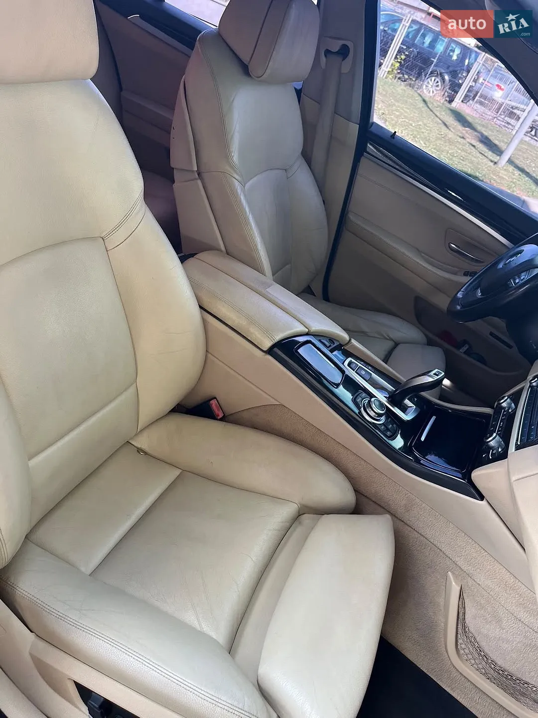 2010 BMW 5er - мініатюра 6