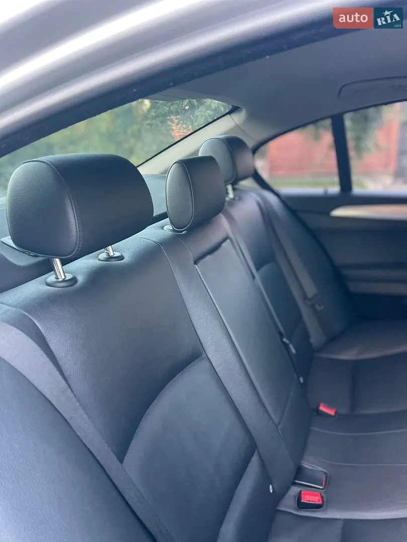 2010 BMW 5er - мініатюра 25