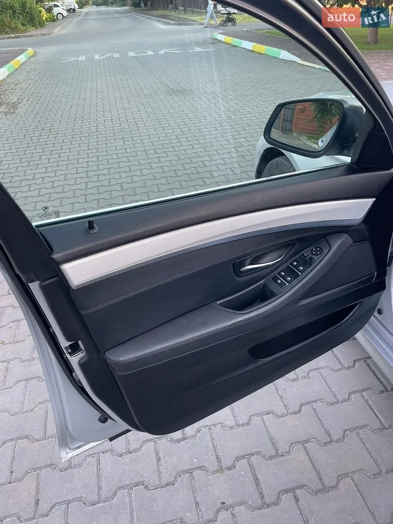 2010 BMW 5er - мініатюра 38