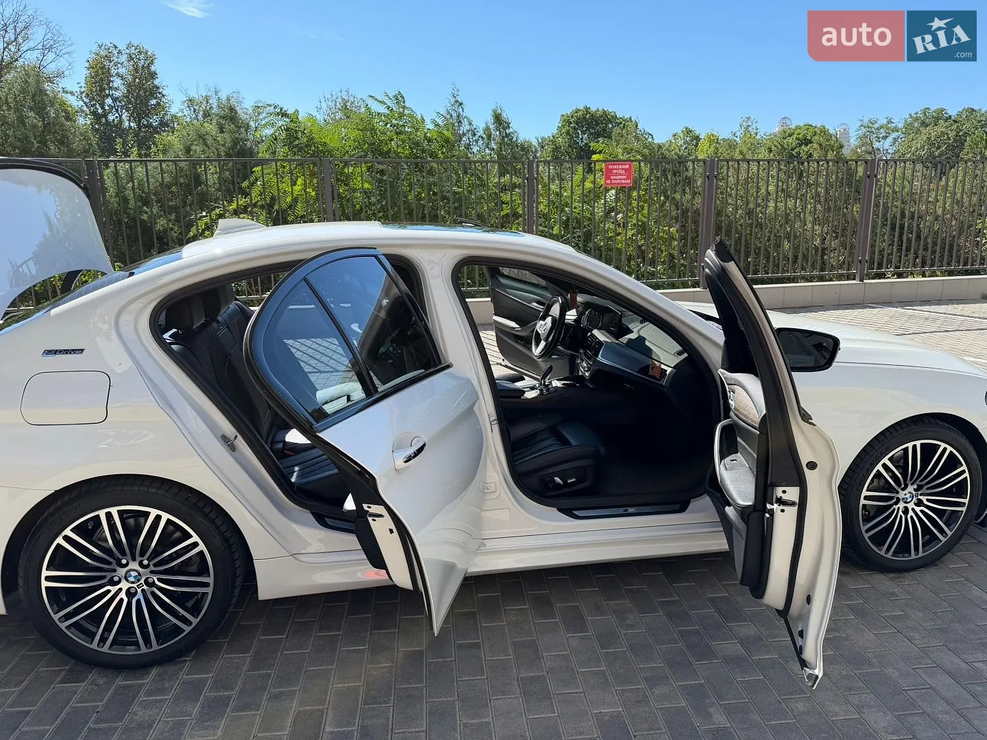 2017 BMW 5er - мініатюра 14
