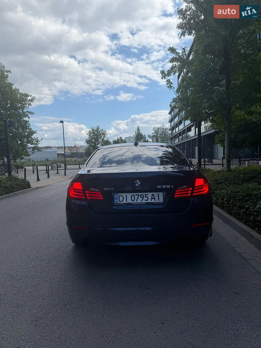 2013 BMW 5er - мініатюра 4