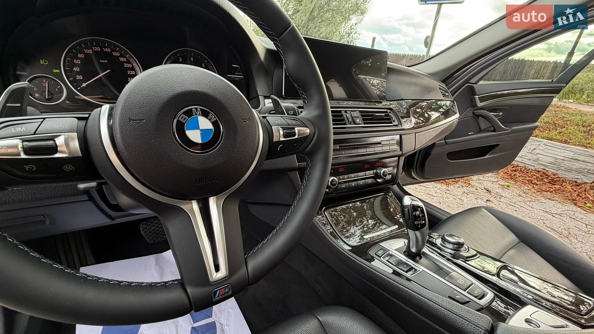 2016 BMW 5er - мініатюра 18