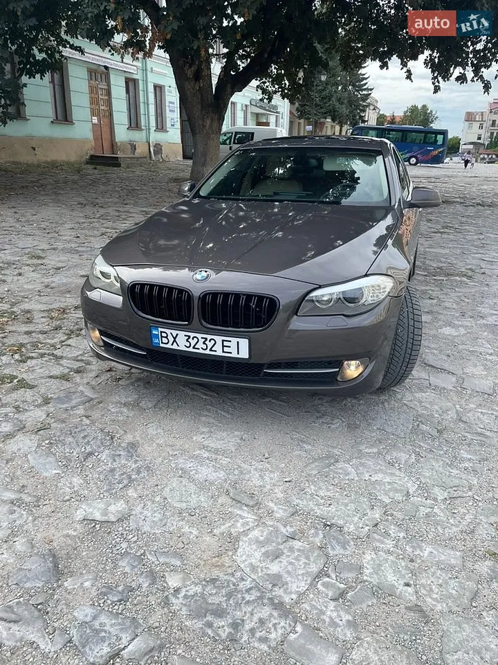 2010 BMW 5er - мініатюра 11