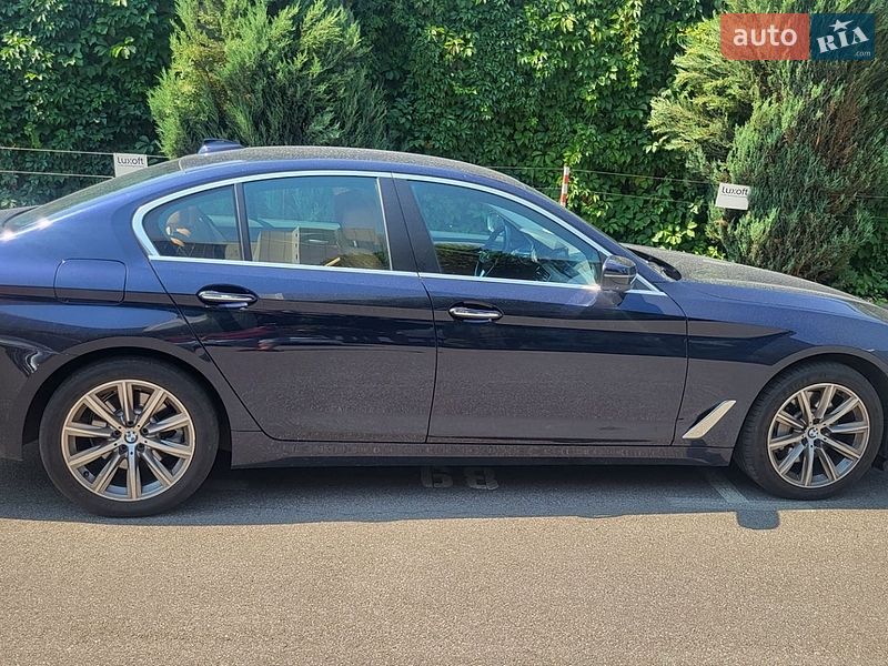 Седан BMW 5 Series 2017 в Киеве