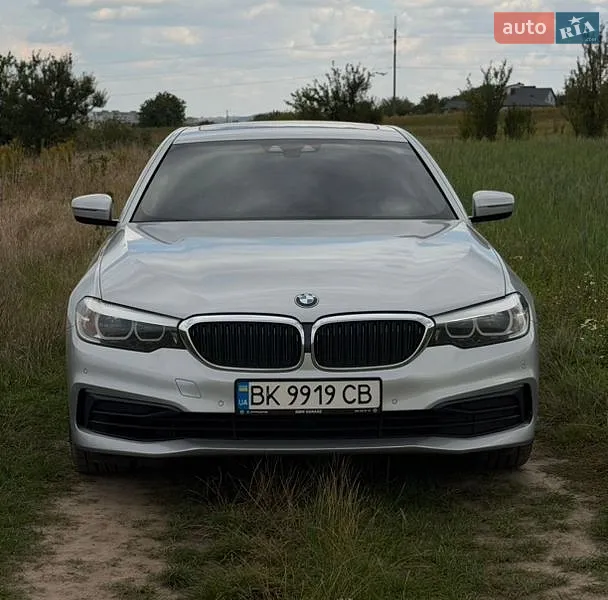 BMW 5 Series 2019