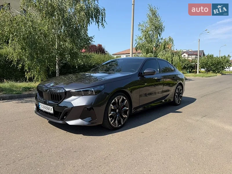 BMW 5 Series 2023