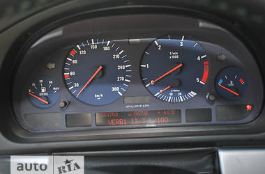Седан BMW 5 Series 2002 в Луцке