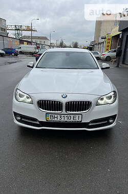 Седан BMW 520 2014 в Киеве