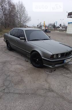Седан BMW 520 1992 в Харькове
