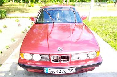 Седан BMW 520 1991 в Кропивницькому