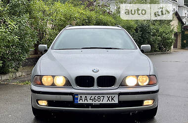 Унiверсал BMW 520 2000 в Києві