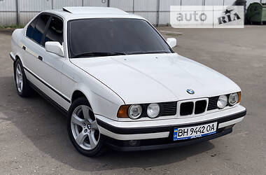 Седан BMW 520 1991 в Одессе