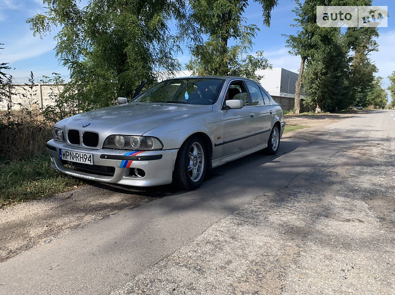 BMW 525