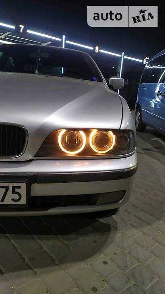 BMW 525