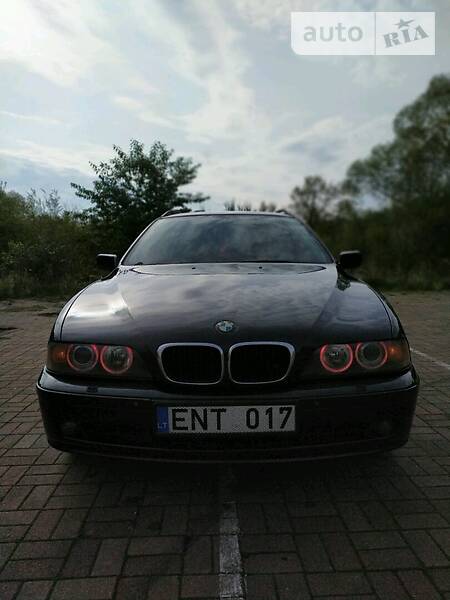 BMW 530