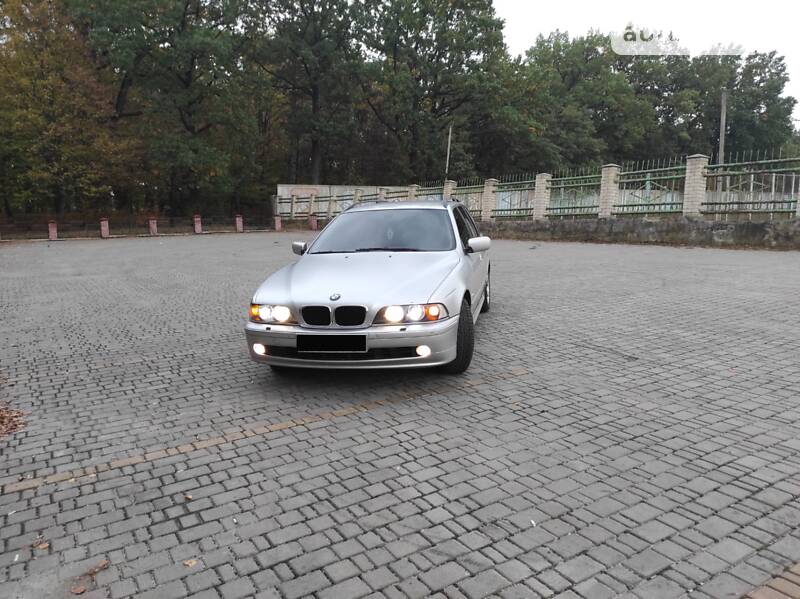 BMW 530