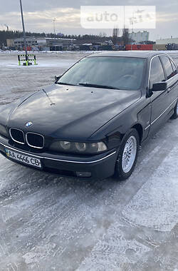 Седан BMW 535 1998 в Киеве