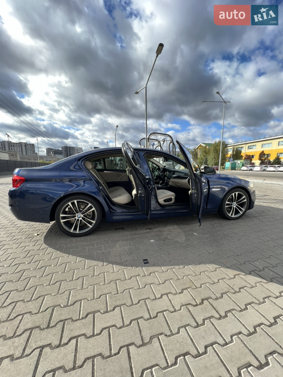 2016 BMW 5er - мініатюра 15