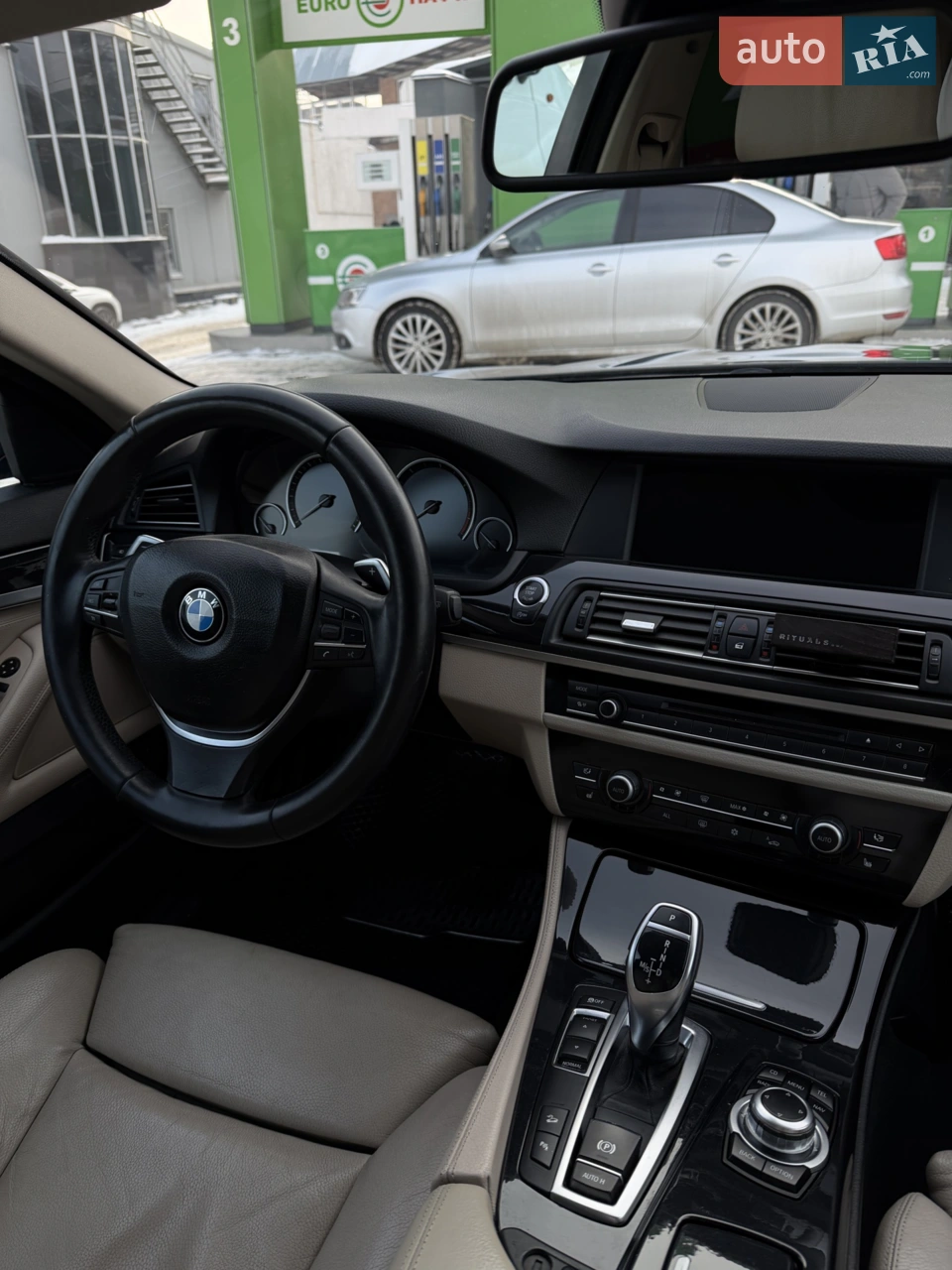 2011 BMW 5er - мініатюра 29