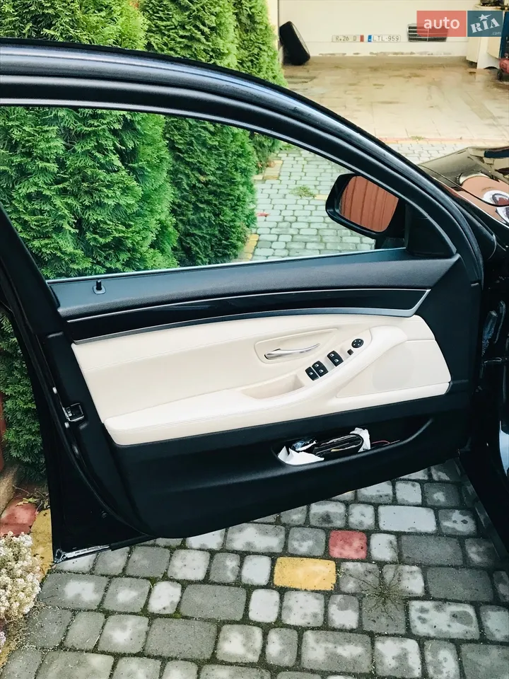 2010 BMW 5er - мініатюра 18