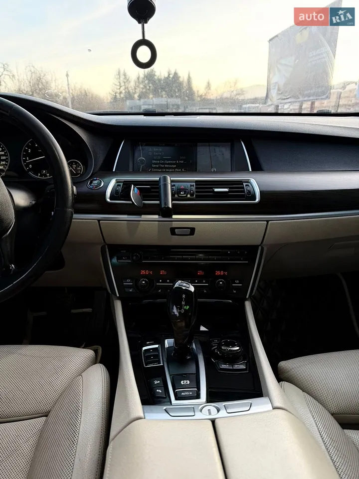 2011 BMW 5er - мініатюра 21